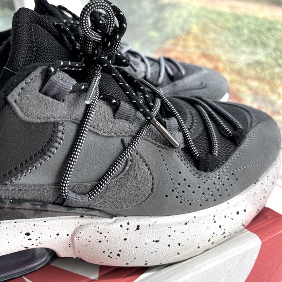 W Nike Air Max Viva - Picture 7 of 13